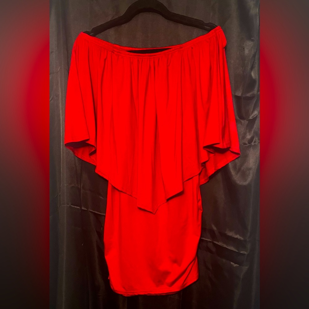 Red. Off the shoulder. Above the knee. Stretchy material. Size Medium (6-8)